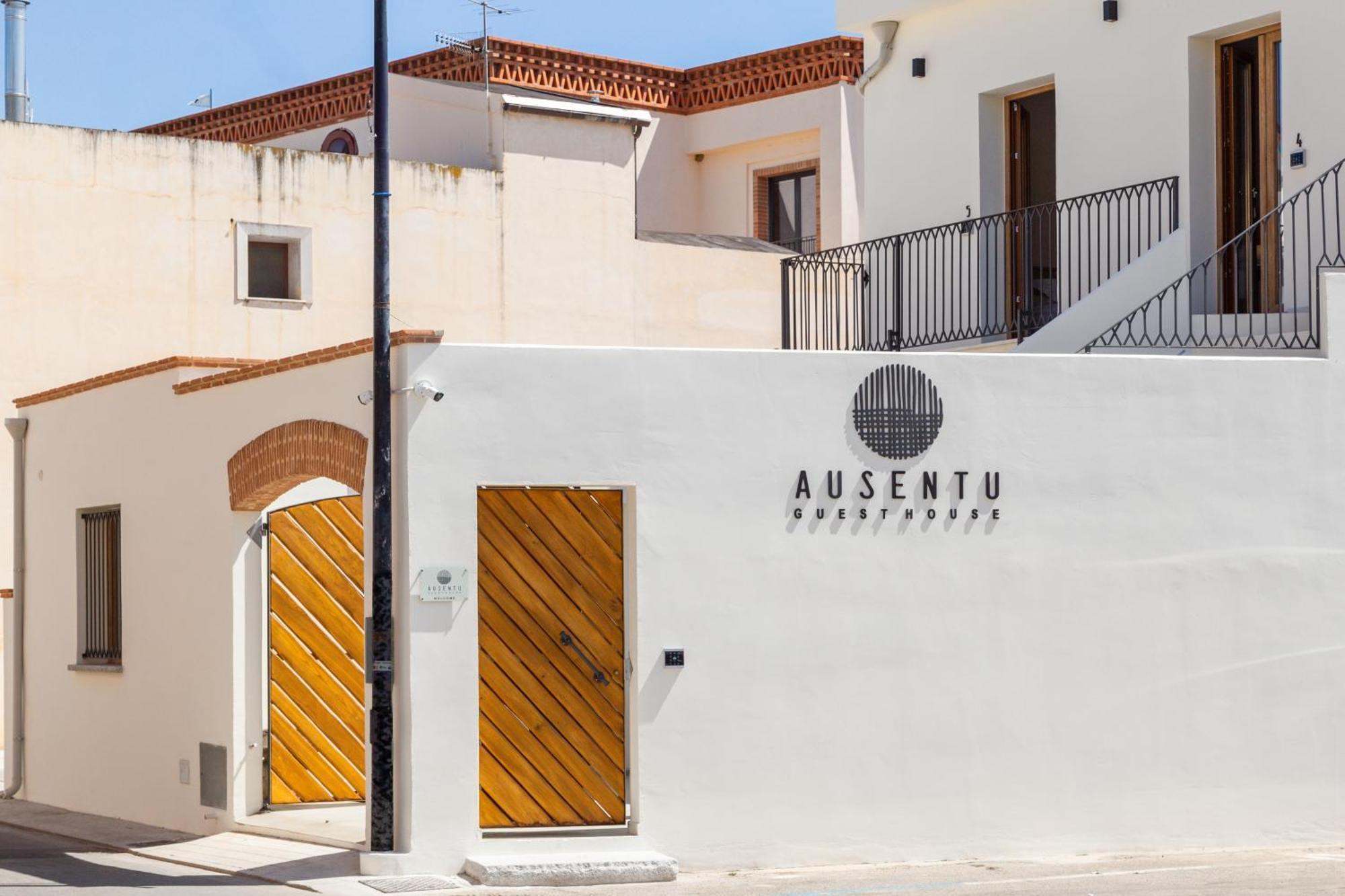 Ausentu Guest House Tortolì Eksteriør billede